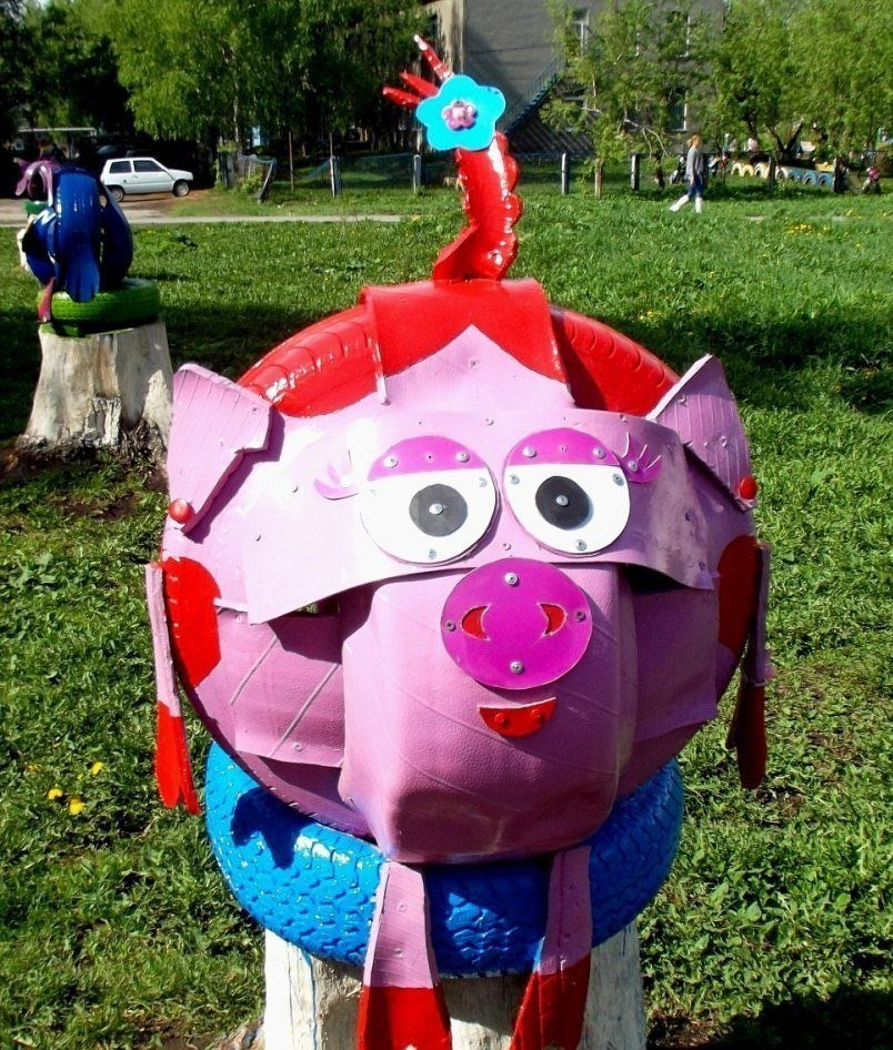 Забавные фигуры из старых шин
