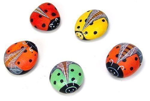 Расписываем камешки