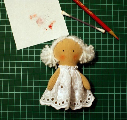 Ангелок шитый.