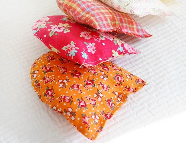 ШЬЕМ ВЕСЕЛЫЙ ДЕТСКИЙ КОВРИК.