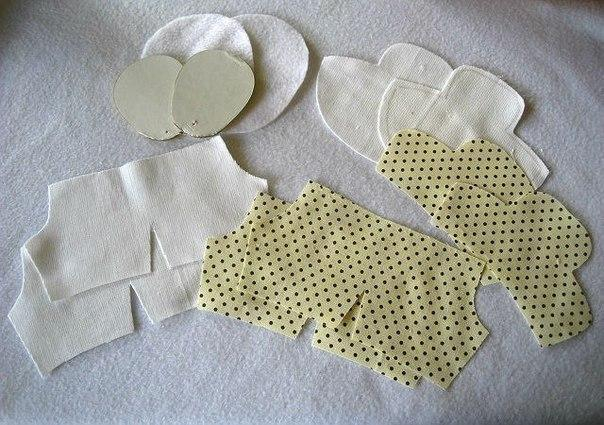 Ботинки для игрушек. Шьем сами.