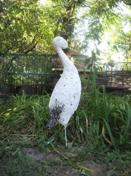 Садовая скульптура своими руками Аист
