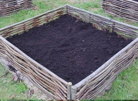 Делаем поднятую грядку Делаем поднятую грядку