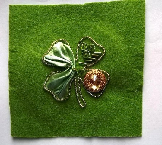 Мастер-класс по созданию броши «Клевер удачи»