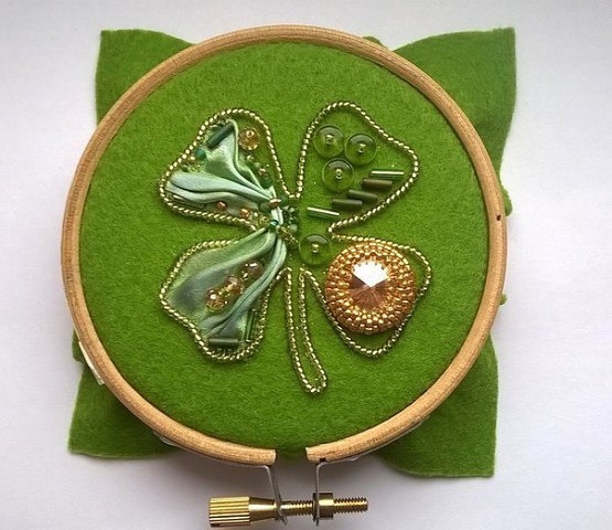 Мастер-класс по созданию броши «Клевер удачи»