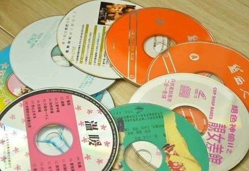 Кармашки-хранилища из CD дисков