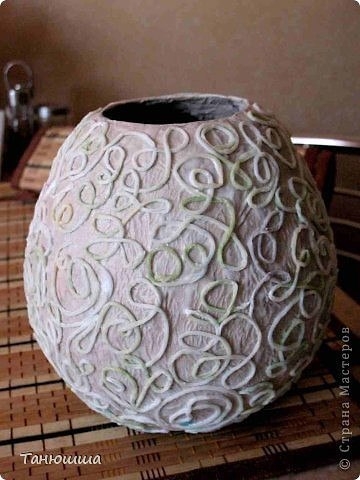 Интерьерная ваза в технике папье-маше