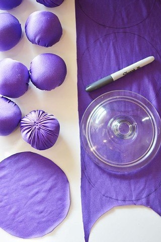 Самодельная подушка-виноград