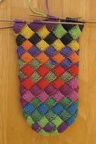 Вязаные носки в стиле «энтерлак»