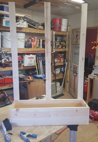 Держатель для цветов на ваш балкон