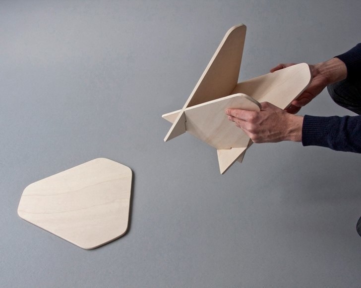 Оригинальный табурет из фанеры