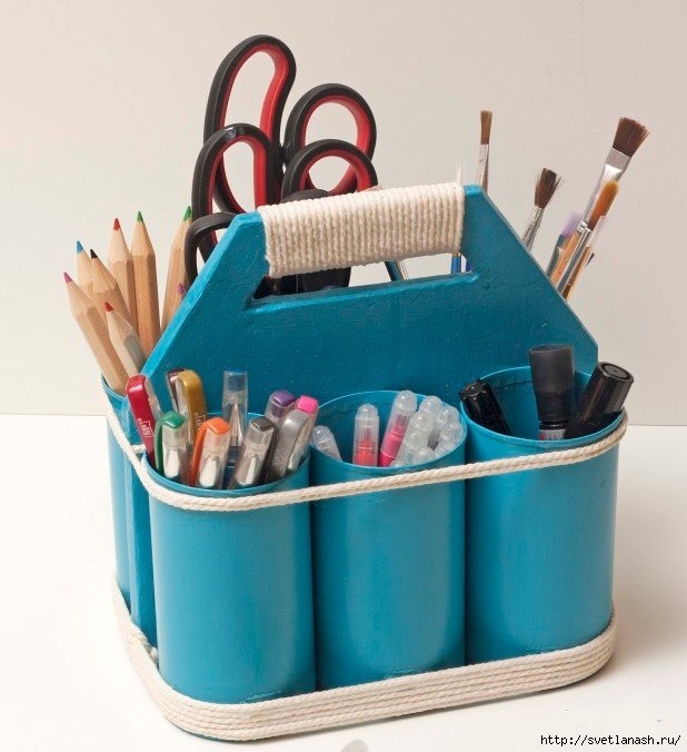 Из жестяных банок