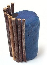 Из фисташковых скорлупок