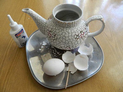 Кашпо из старого чайника