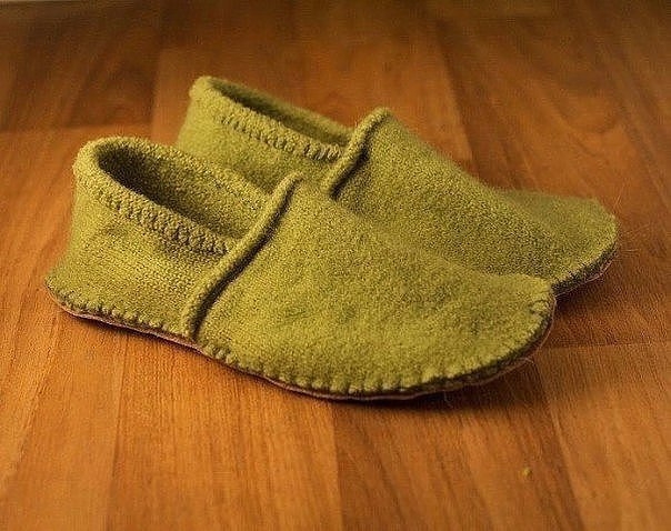 Тапочки из старого свитера