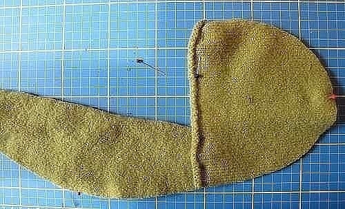 Тапочки из старого свитера