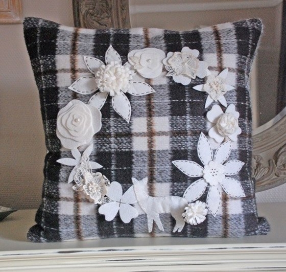 Подушки с аппликацией. Идеи для вдохновения.