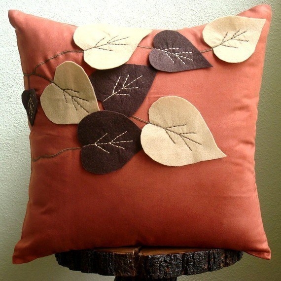 Подушки с аппликацией. Идеи для вдохновения.