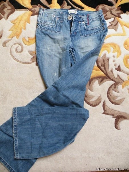 Сумка в спортивном стиле из старых джинсов