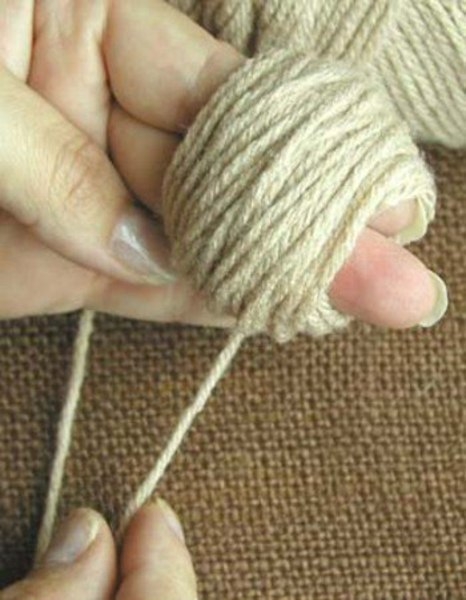 Необычный коврик из помпонов