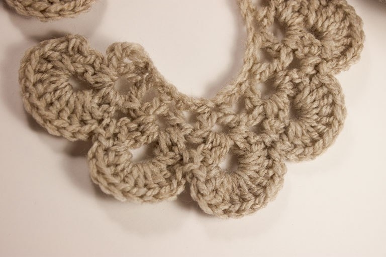 Брошка розочка