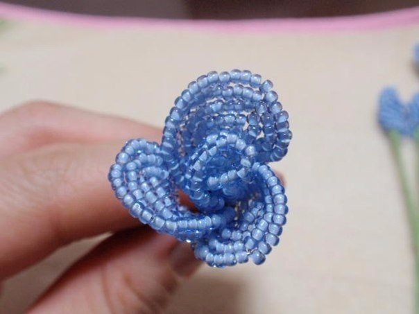 Розы из бисера