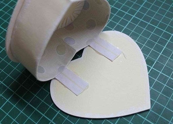 Шкатулочка из бумаги