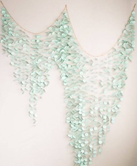 Декор из бумажных цветов для фотосессий.