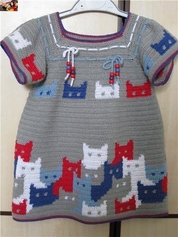 Платье крючком с котятами. Схемы жаккарда