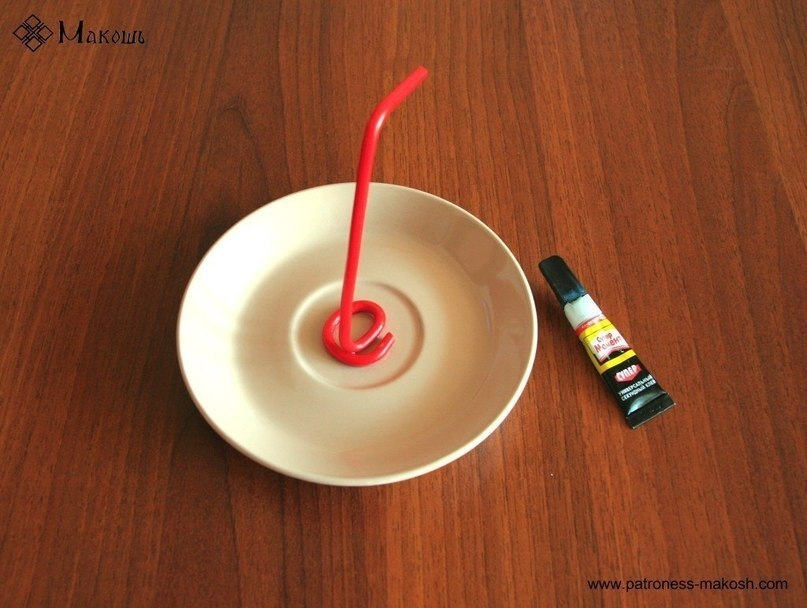 Парящая чашка