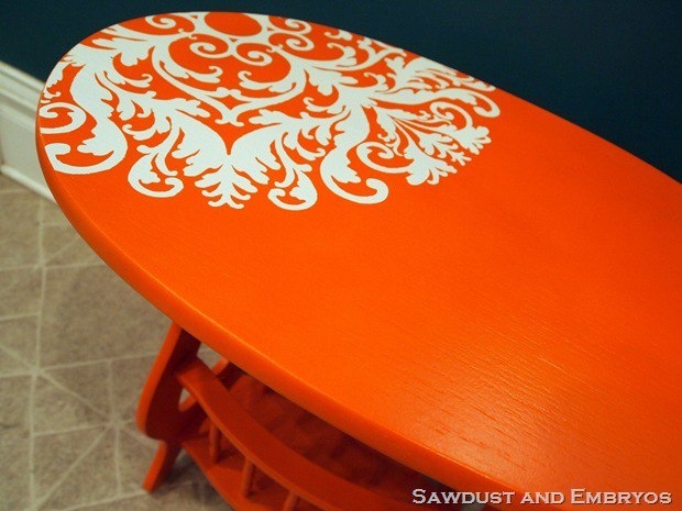 Красивое трафаретное преображение столика из серии переделок  ДО И ПОСЛЕ .