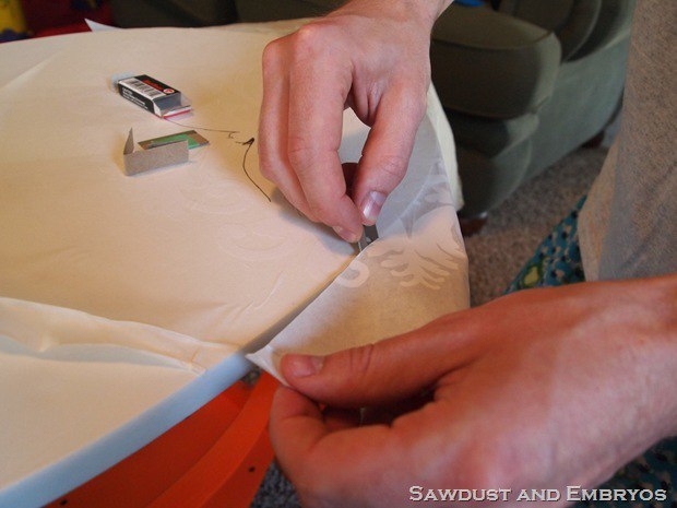 Красивое трафаретное преображение столика из серии переделок  ДО И ПОСЛЕ .