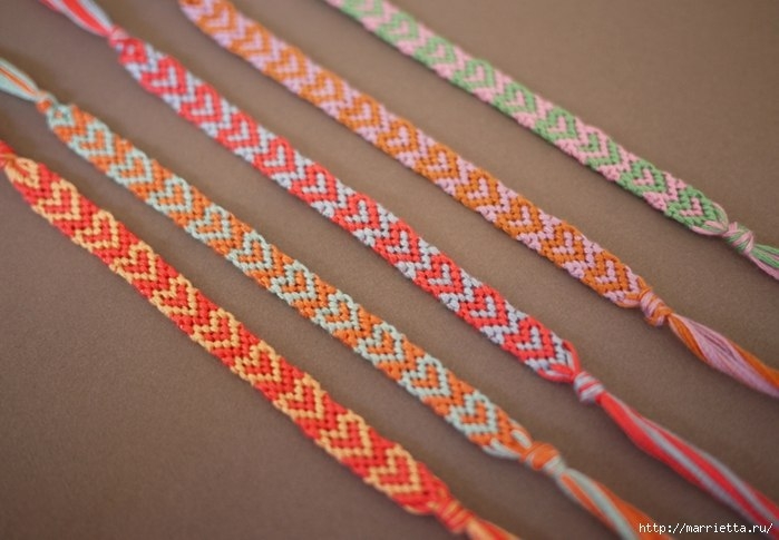 Плетем фенечки