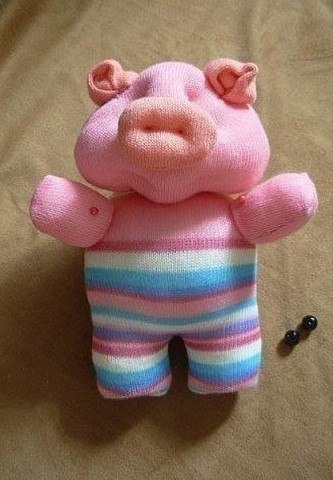 Хрюшка - игрушка из носка