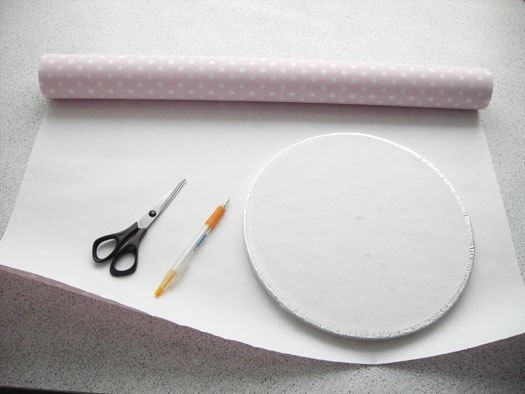 Подставка под десерты и капкейки своими руками