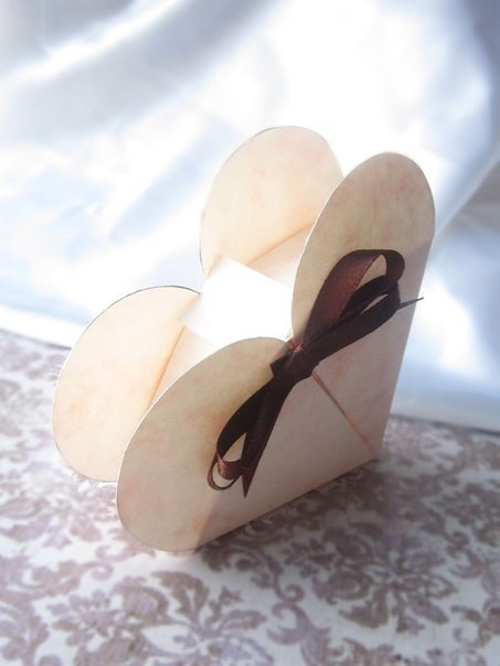 Коробочка-сердечко.