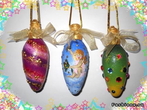 Елочные игрушки из лампочек. Идеи