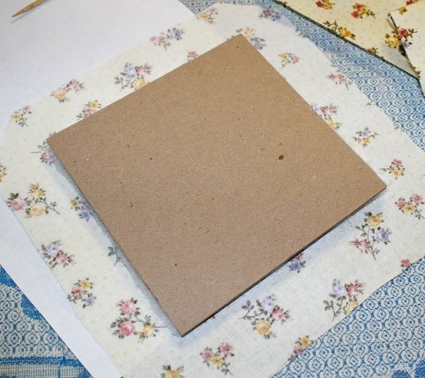 Альбом из картона и ткани.