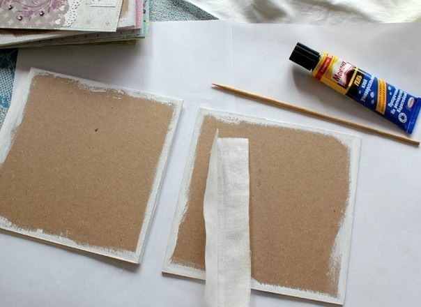 Альбом из картона и ткани.