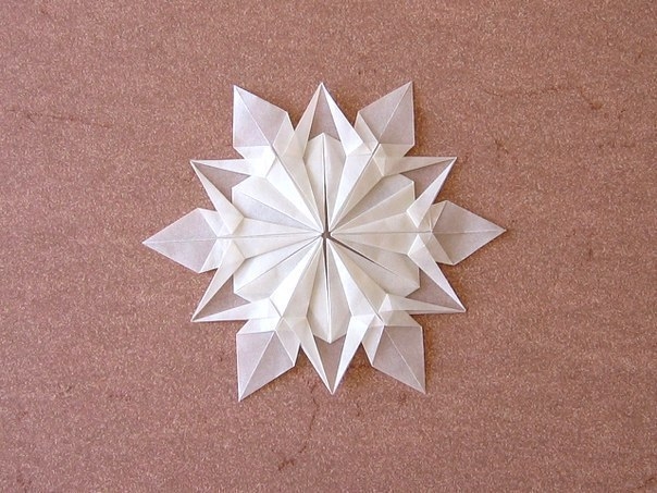 Снежинка без ножниц. Оригами