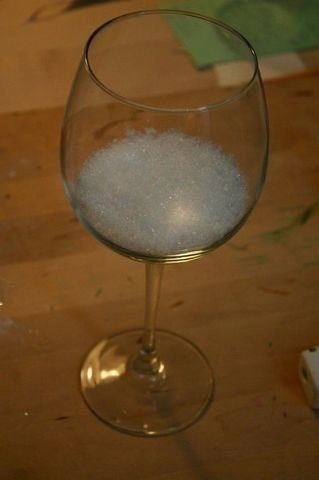 Сказочные новогодние подсвечники из бокалов