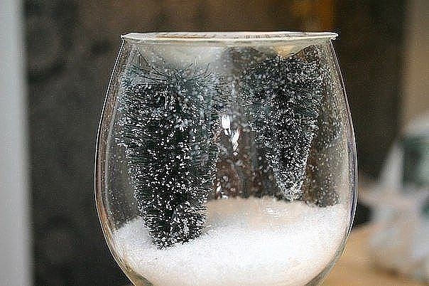 Сказочные новогодние подсвечники из бокалов