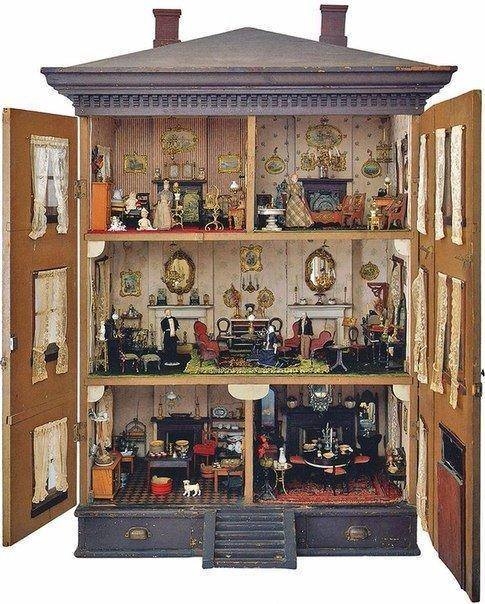 Старинные кукольные домики