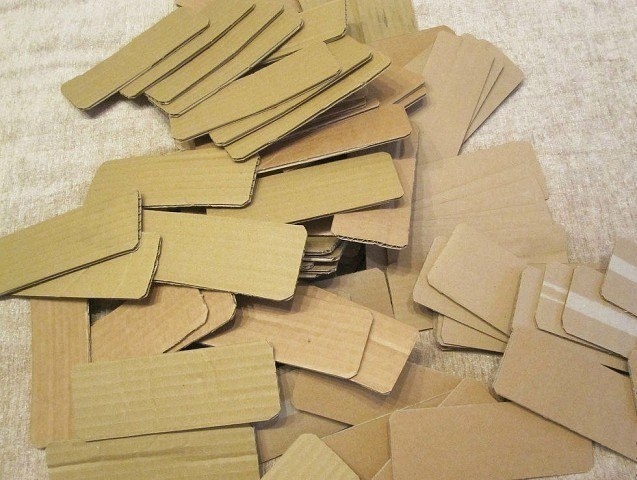 Новогодний фальш-камин с имитацией кирпичной кладки