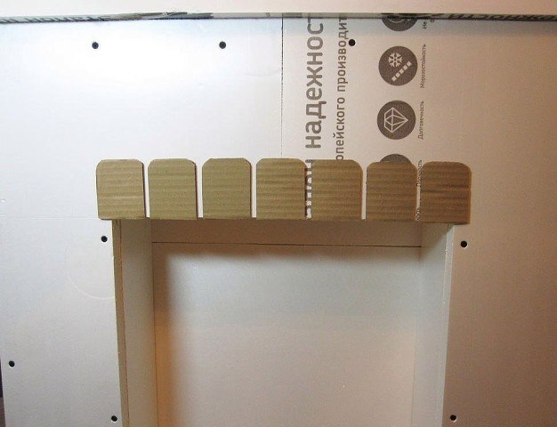 Новогодний фальш-камин с имитацией кирпичной кладки