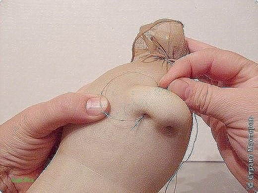 Кукла из бутылки и капронового носка