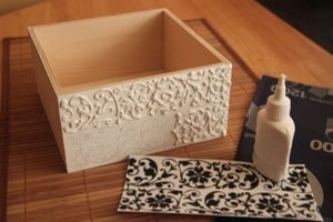 Создание объемных орнаментов/узоров с помощью шпатлевки