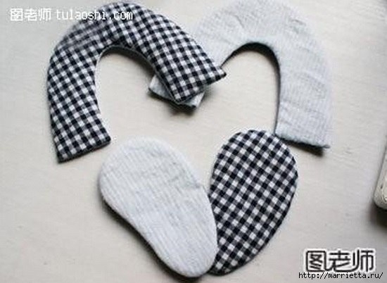 Тапочки с мишками для малыша. Шьем сами