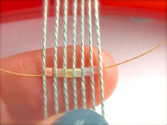 Браслет из бисера