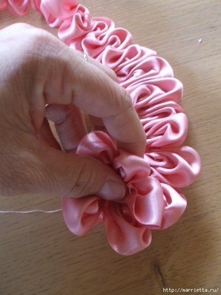 Георгины из лент.